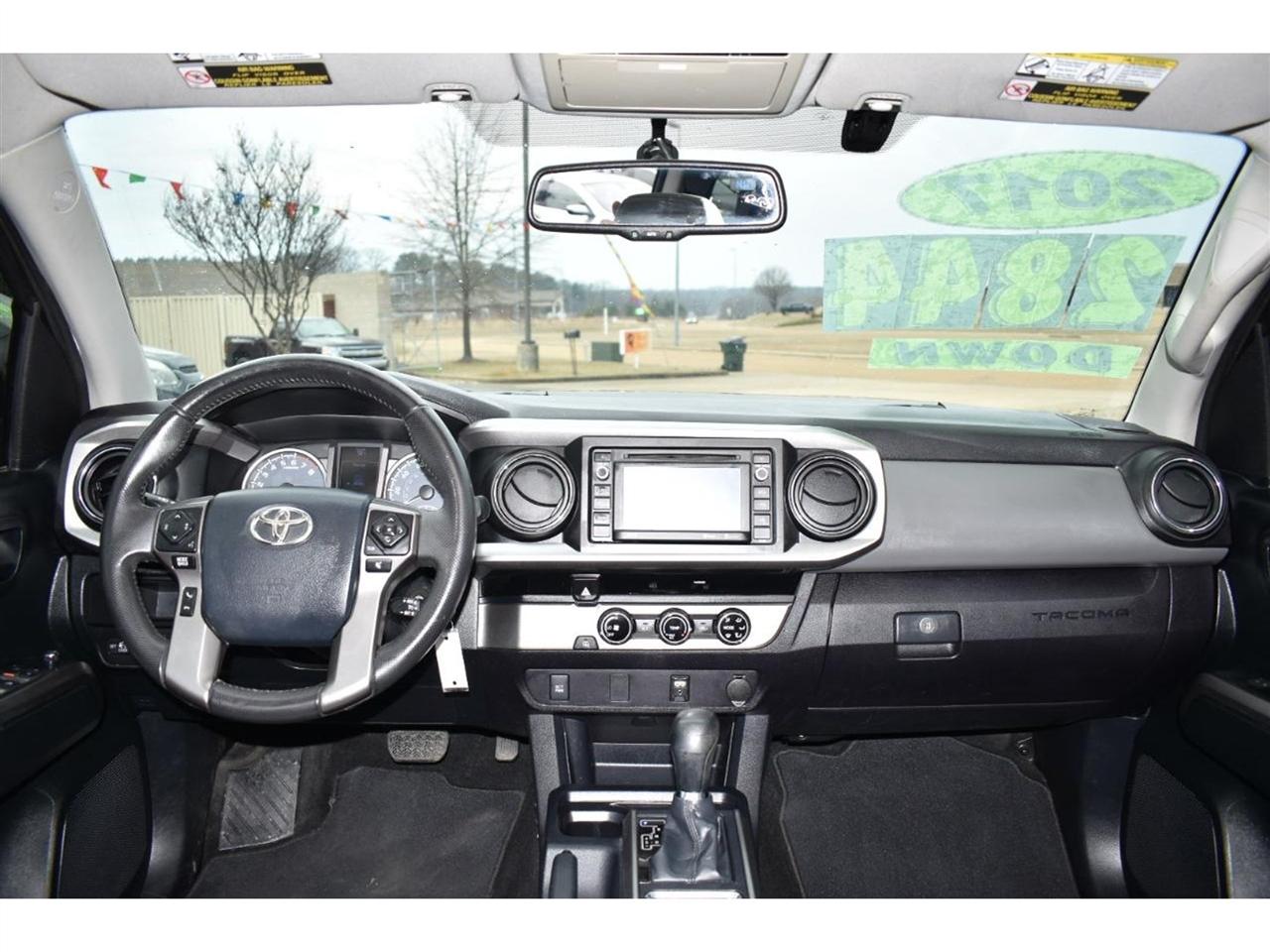 Toyota Tacoma TRD Off Road Double Cab 5' Bed V6 4x2 AT (Natl) 2017