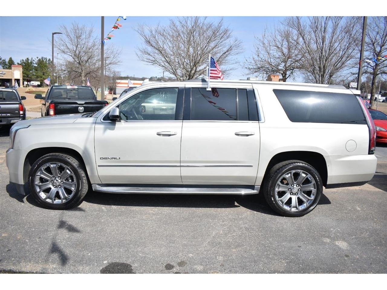GMC Yukon XL 2WD 4dr Denali 2016