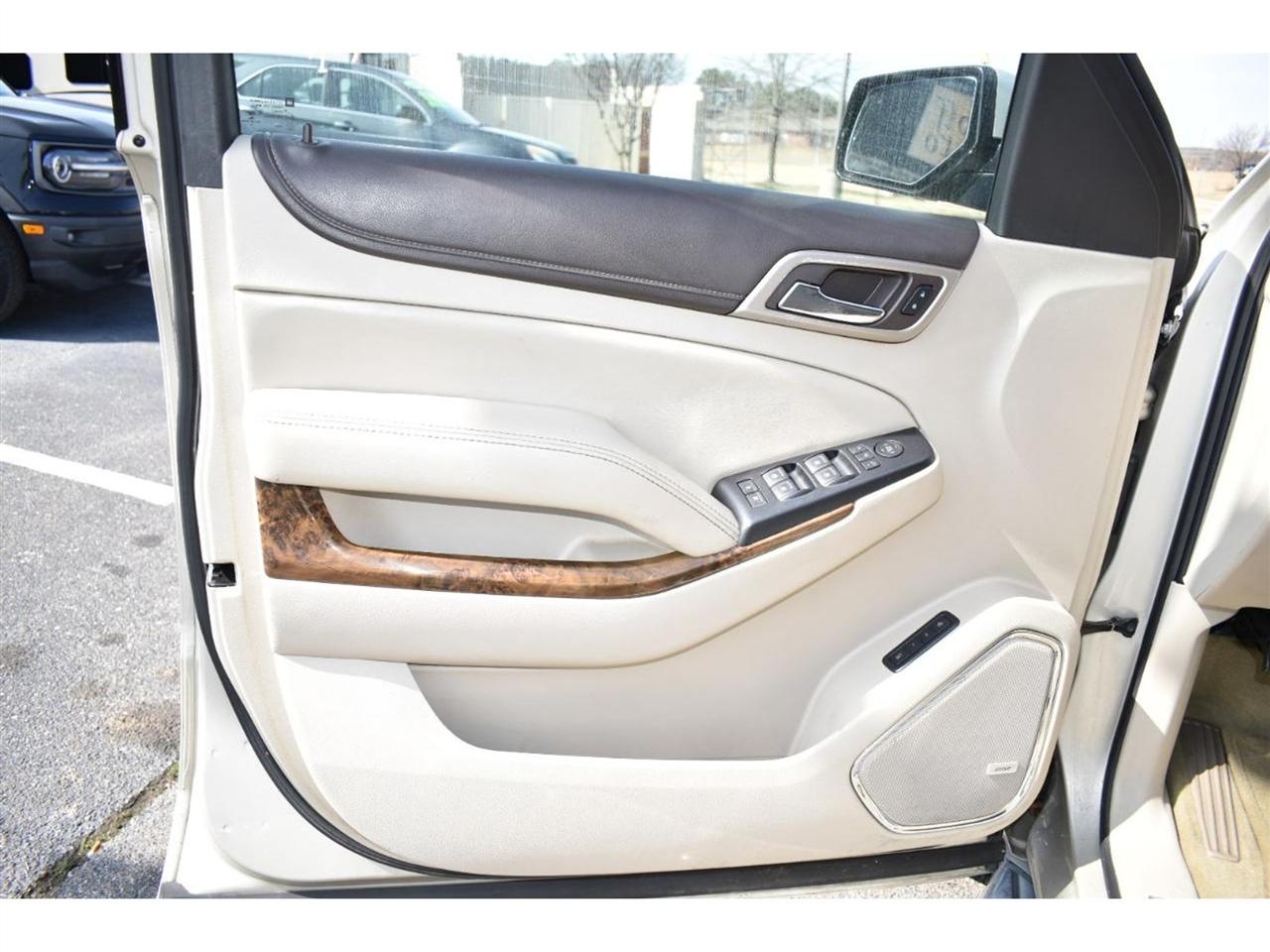 GMC Yukon XL 2WD 4dr Denali 2016