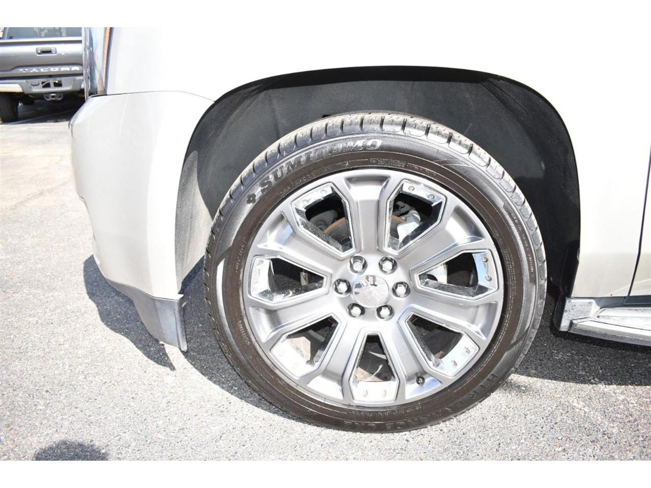 GMC Yukon XL 2WD 4dr Denali 2016