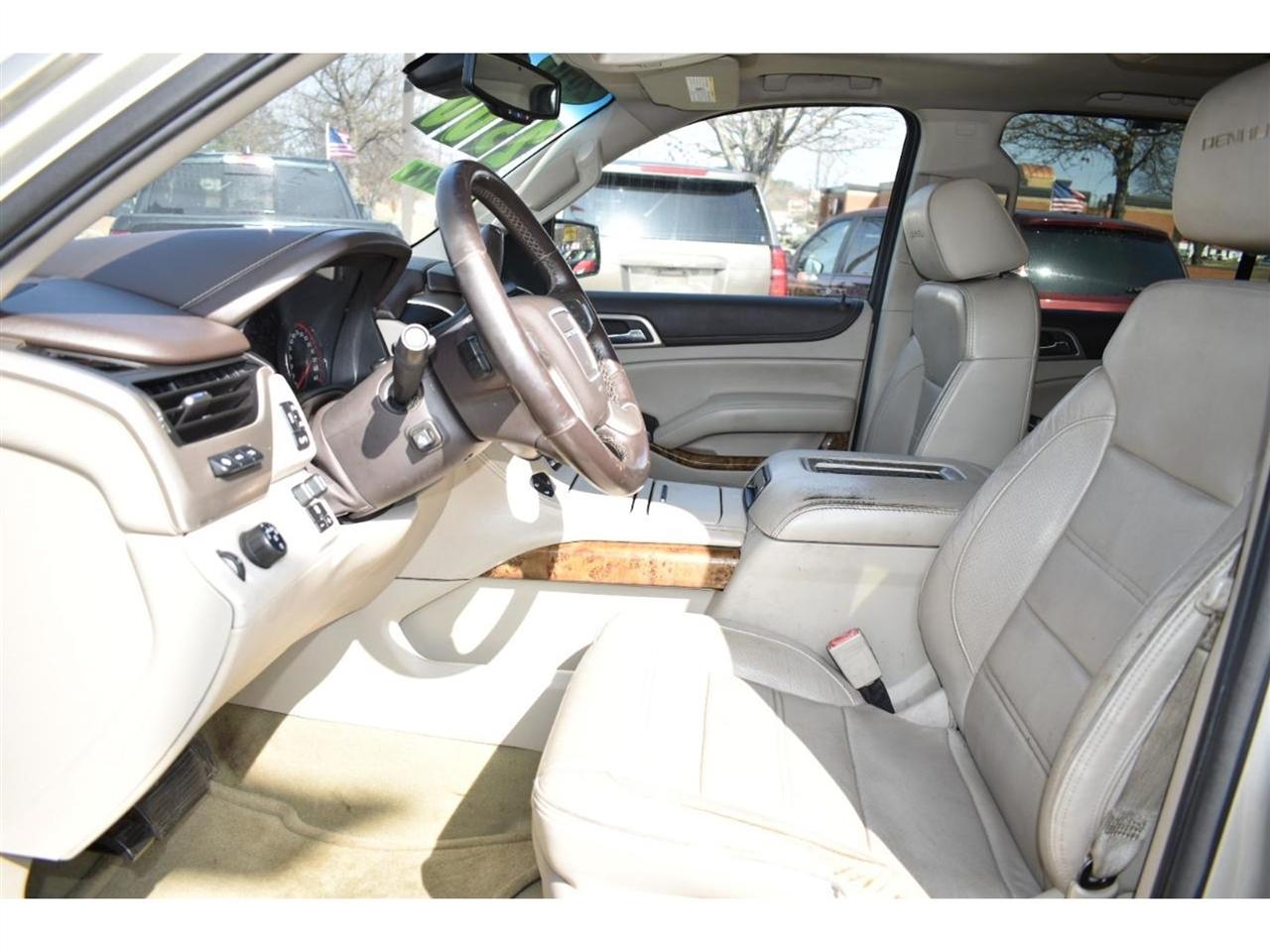 GMC Yukon XL 2WD 4dr Denali 2016