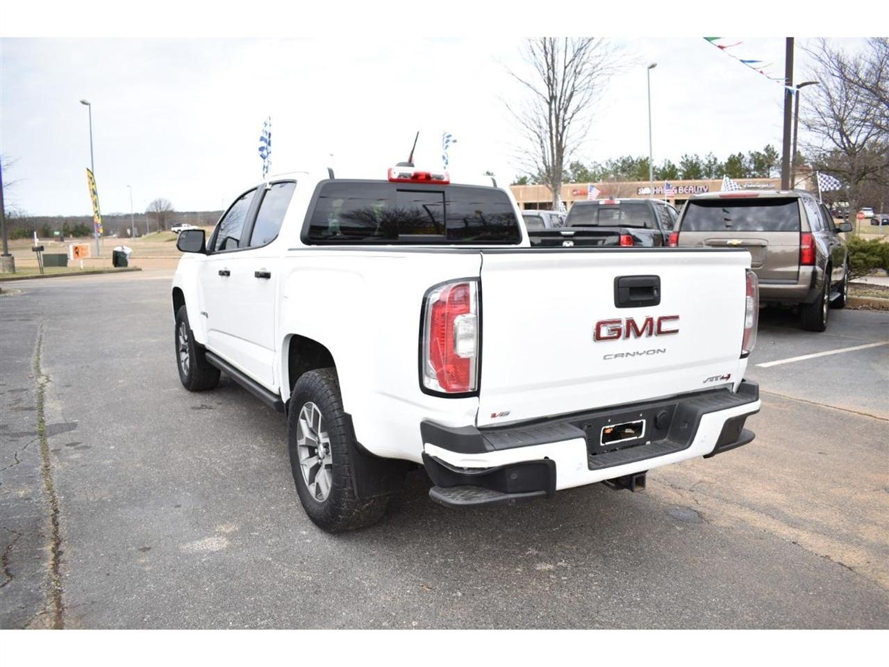 GMC Canyon 4WD Crew Cab 128" AT4 w/Leather 2021