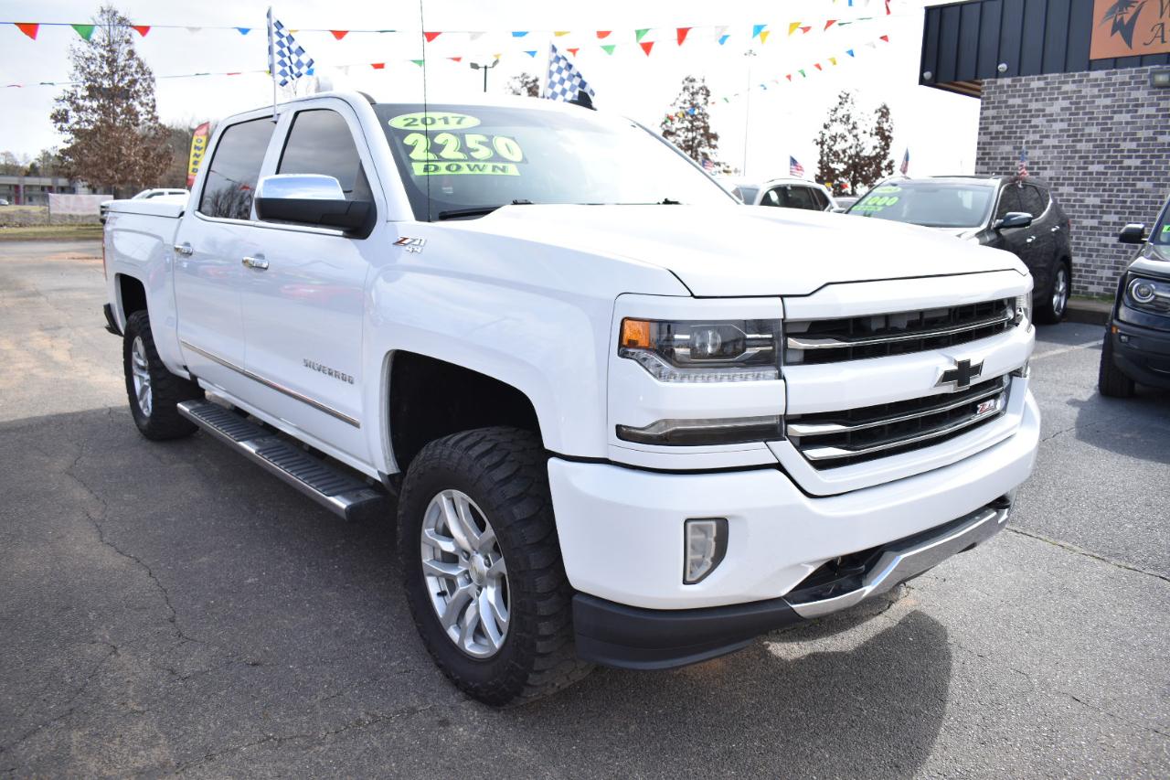 Chevrolet Silverado 1500 4WD Crew Cab 143.5" LTZ w/2LZ 2017
