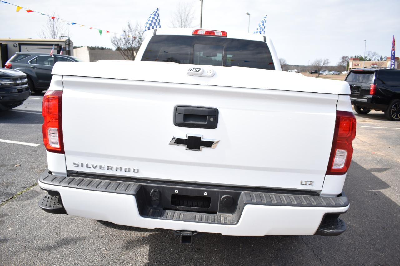 Chevrolet Silverado 1500 4WD Crew Cab 143.5" LTZ w/2LZ 2017