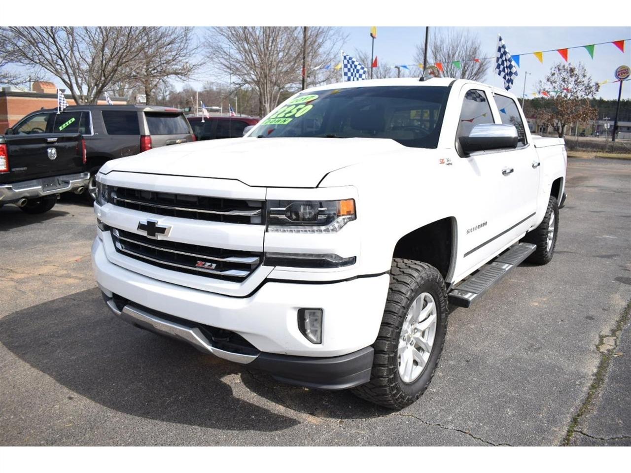 Chevrolet Silverado 1500 4WD Crew Cab 143.5" LTZ w/2LZ 2017