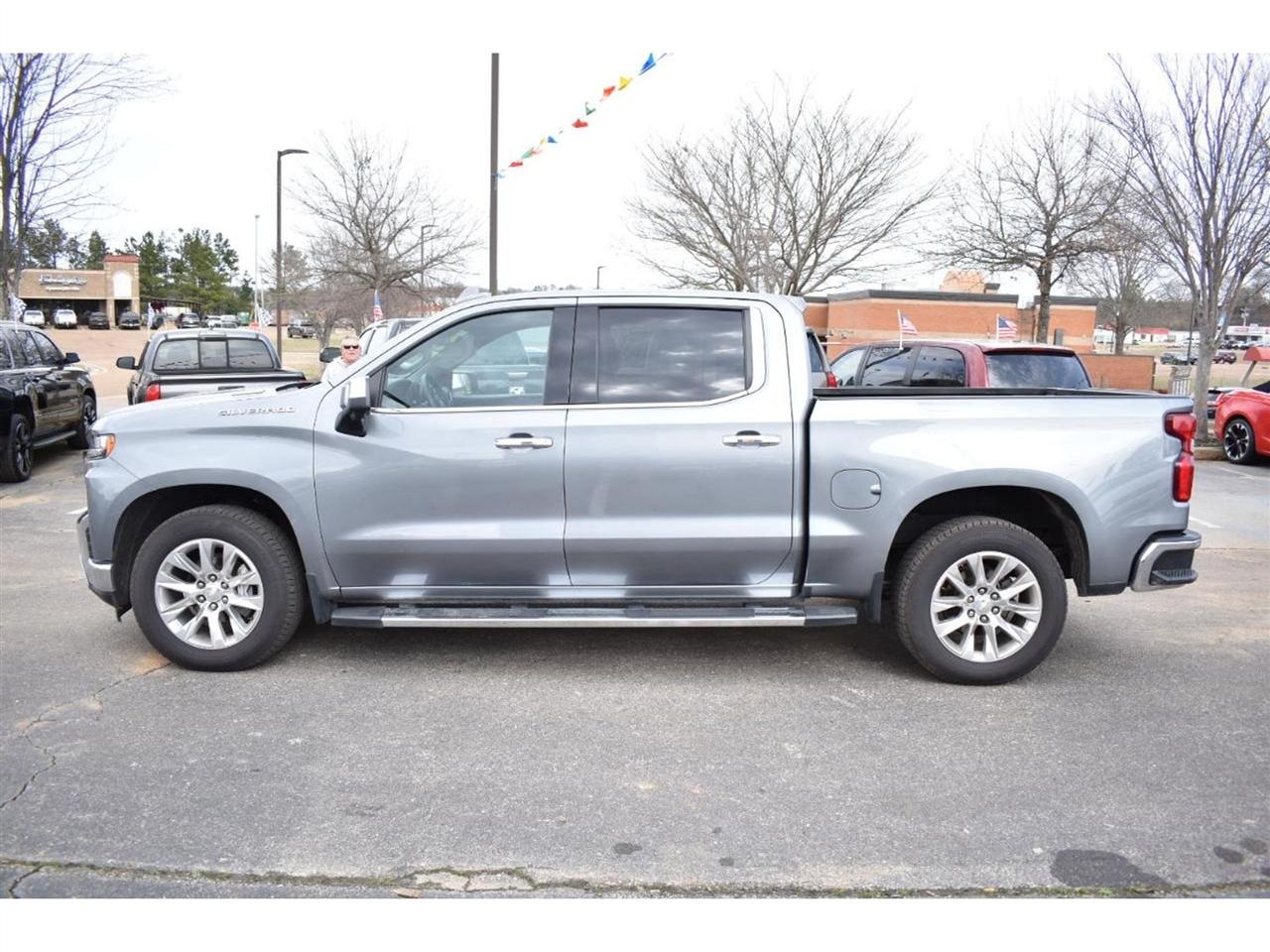 Chevrolet Silverado 1500 4WD Crew Cab 147" LTZ 2021