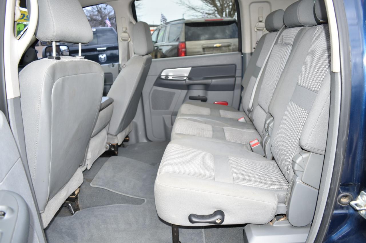 Dodge Ram 2500 2WD Mega Cab 160.5" SXT 2009