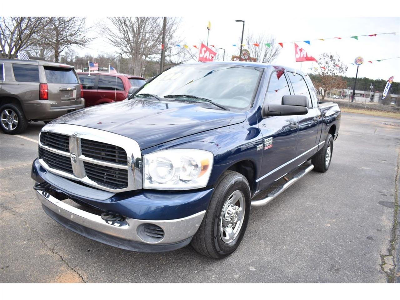 Dodge Ram 2500 2WD Mega Cab 160.5" SXT 2009