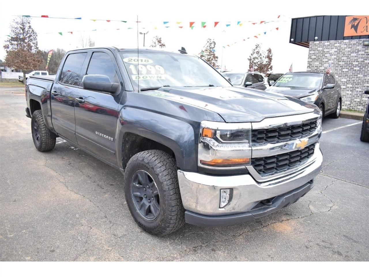 Chevrolet Silverado 1500 4WD Crew Cab 143.5" LT w/1LT 2018