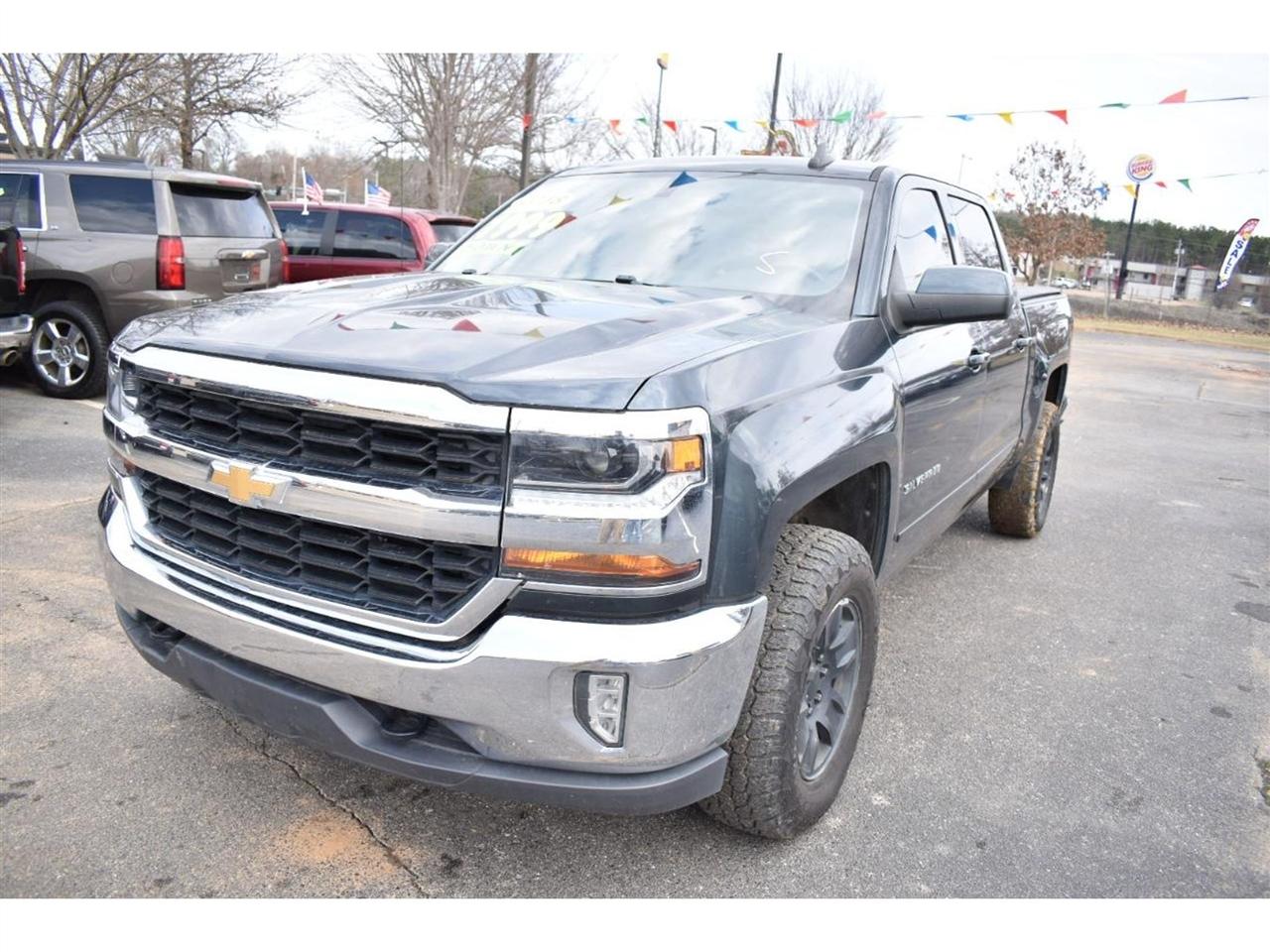 Chevrolet Silverado 1500 4WD Crew Cab 143.5" LT w/1LT 2018