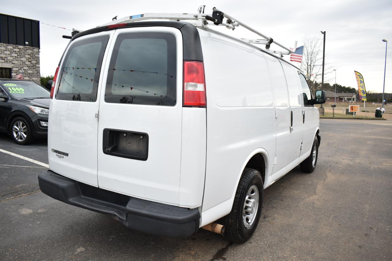 Chevrolet Express Cargo Van RWD 2500 135" 2019