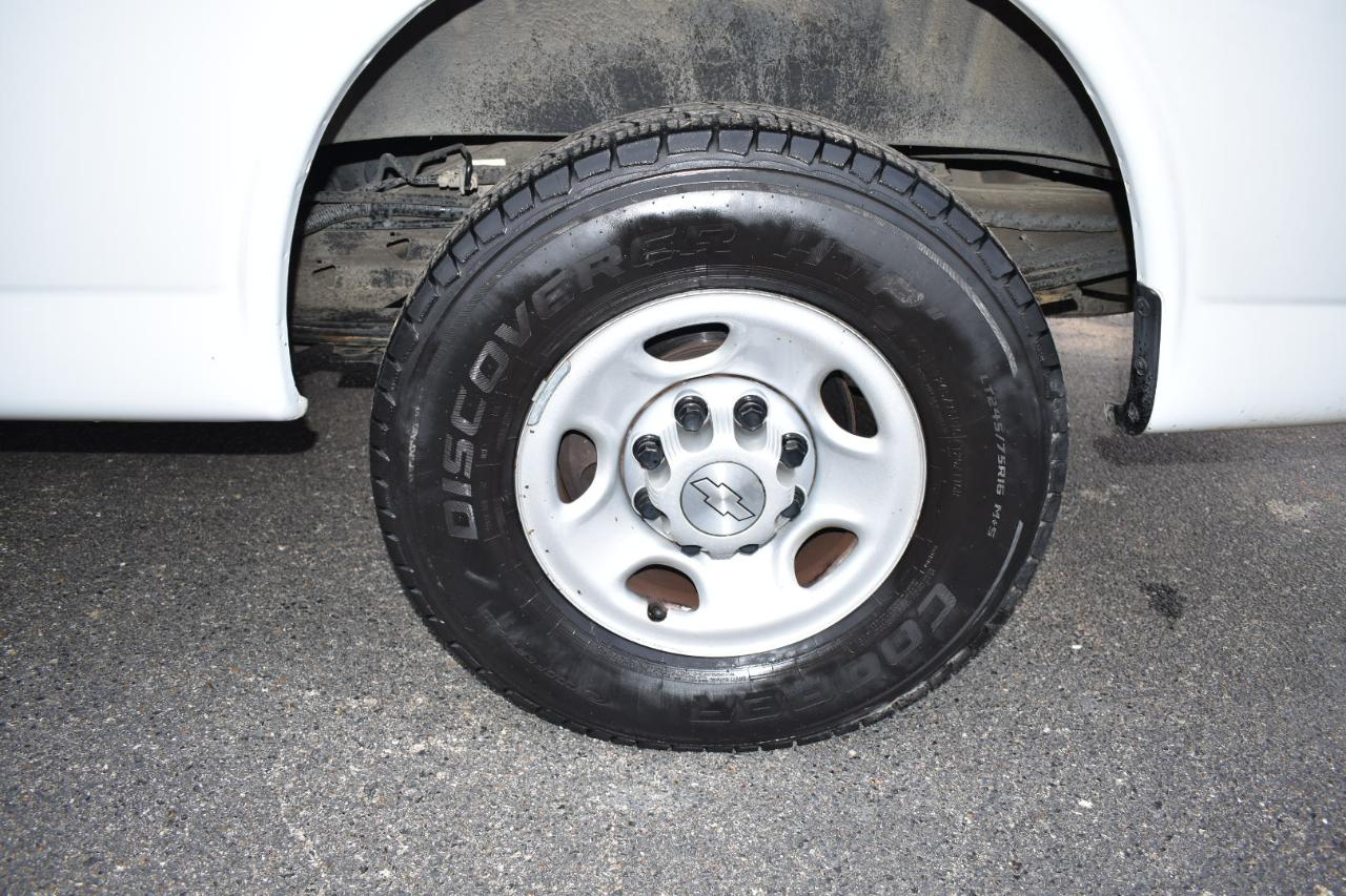 Chevrolet Express Cargo Van RWD 2500 135" 2019