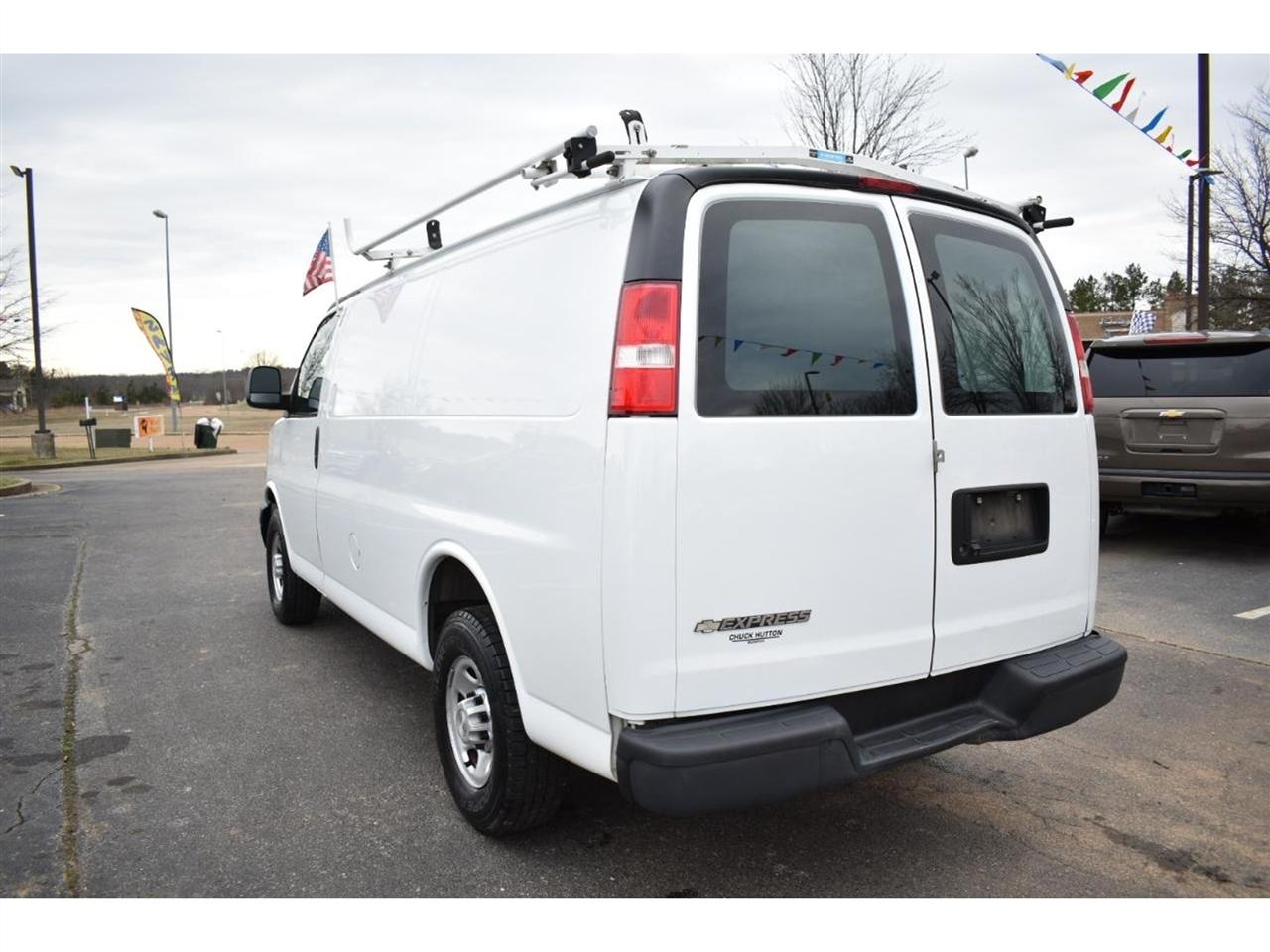 Chevrolet Express Cargo Van RWD 2500 135" 2019