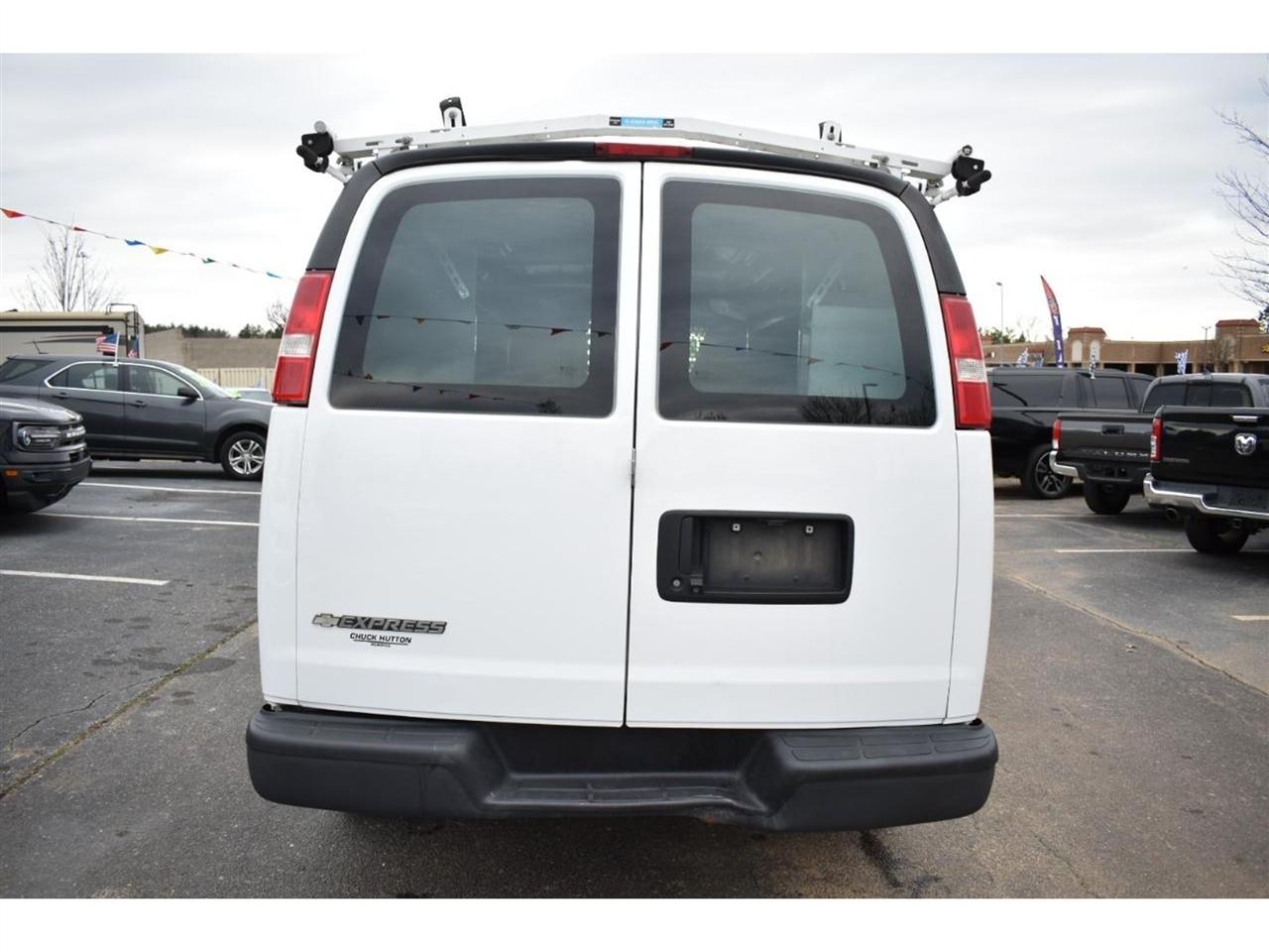 Chevrolet Express Cargo Van RWD 2500 135" 2019