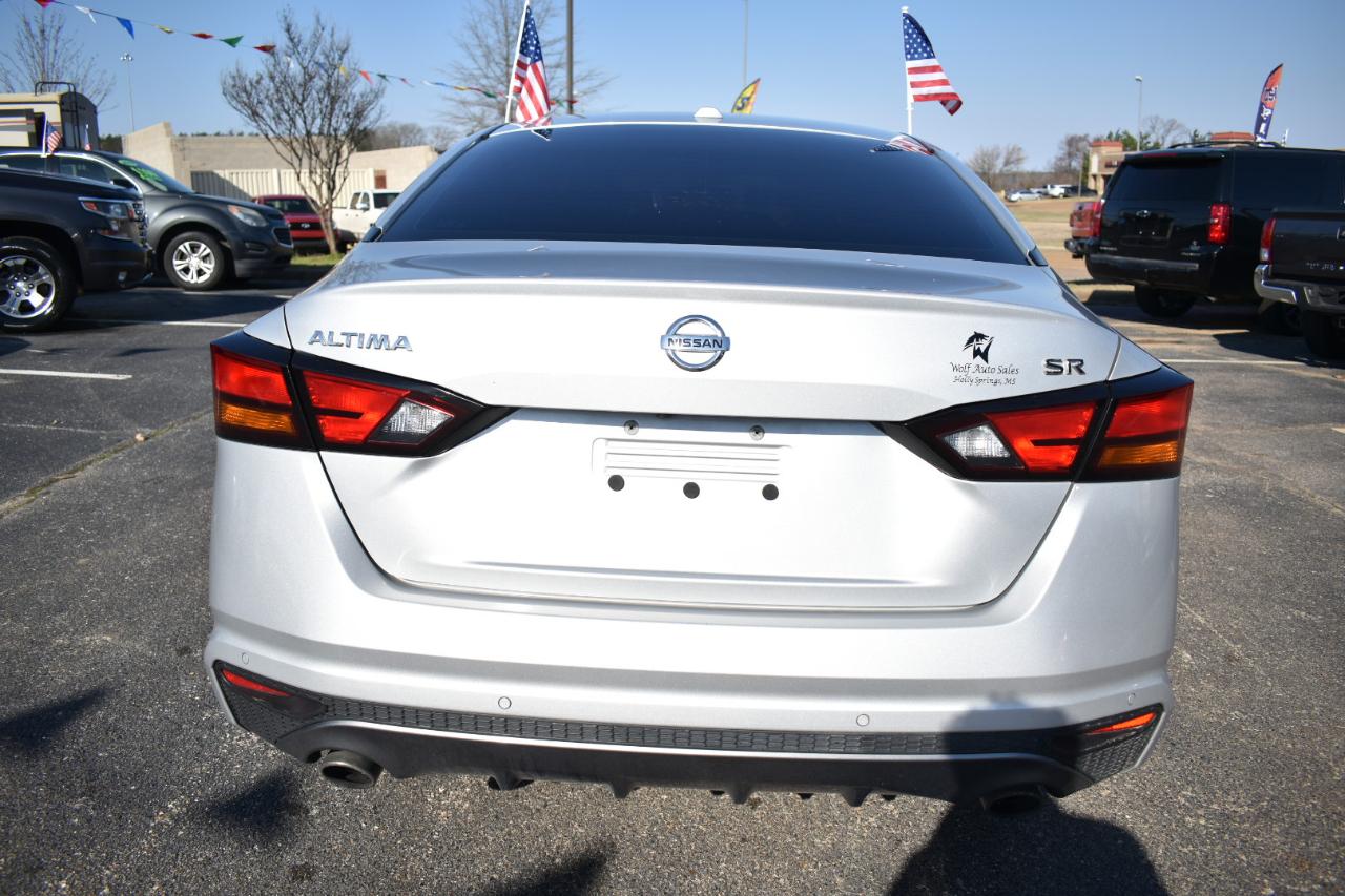 Nissan Altima 2.5 SR Sedan 2020