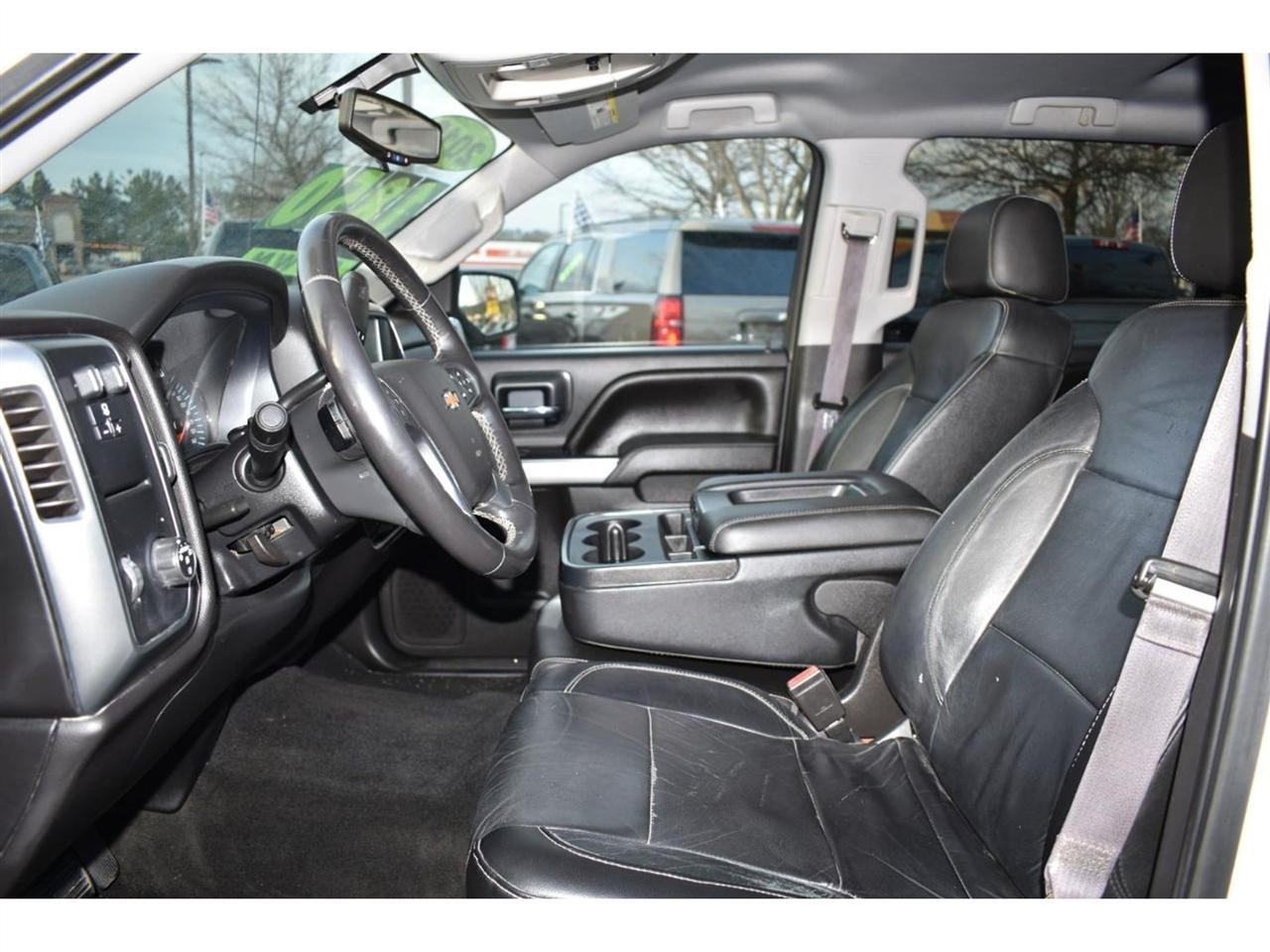 Chevrolet Silverado 1500 2WD Crew Cab 143.5" LT w/1LT 2016