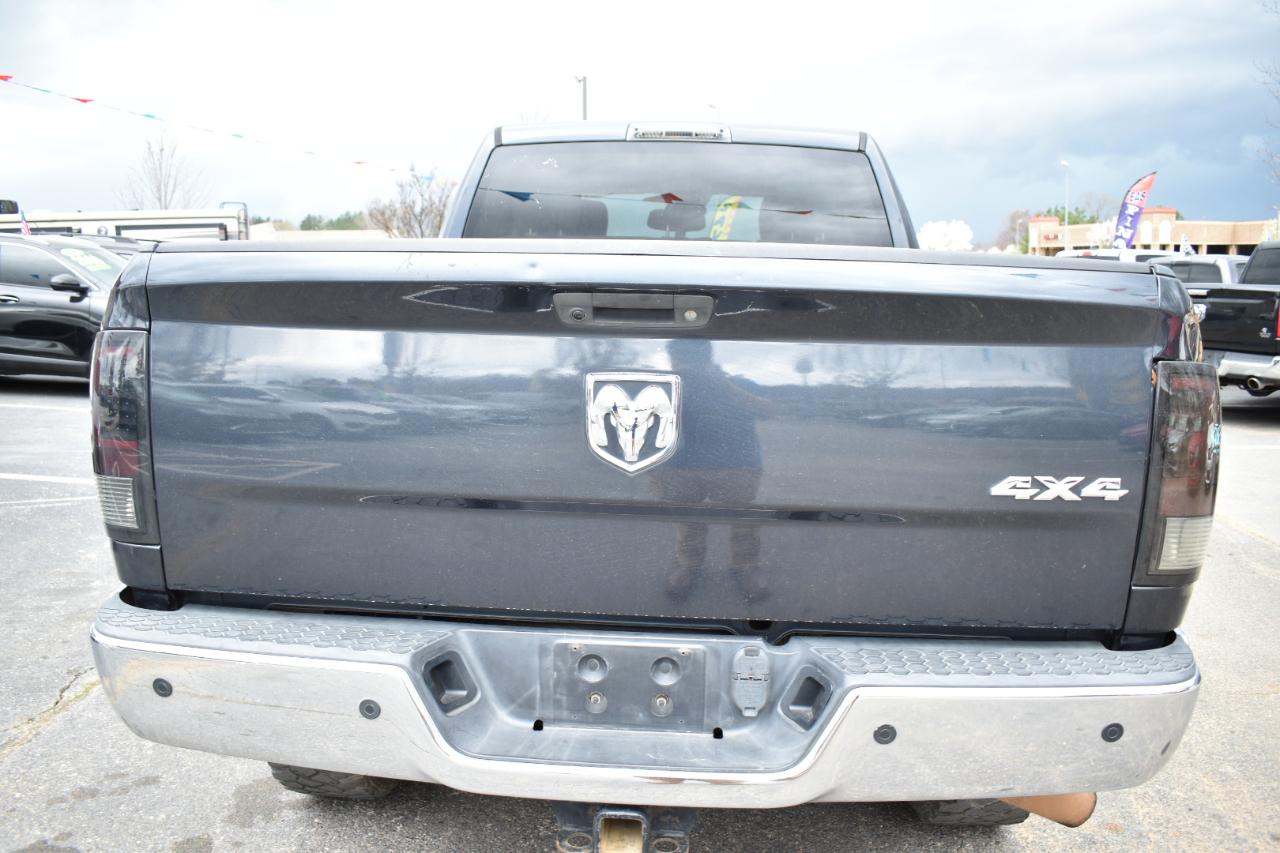 RAM 2500 Tradesman 4x4 Crew Cab 6'4" Box 2018