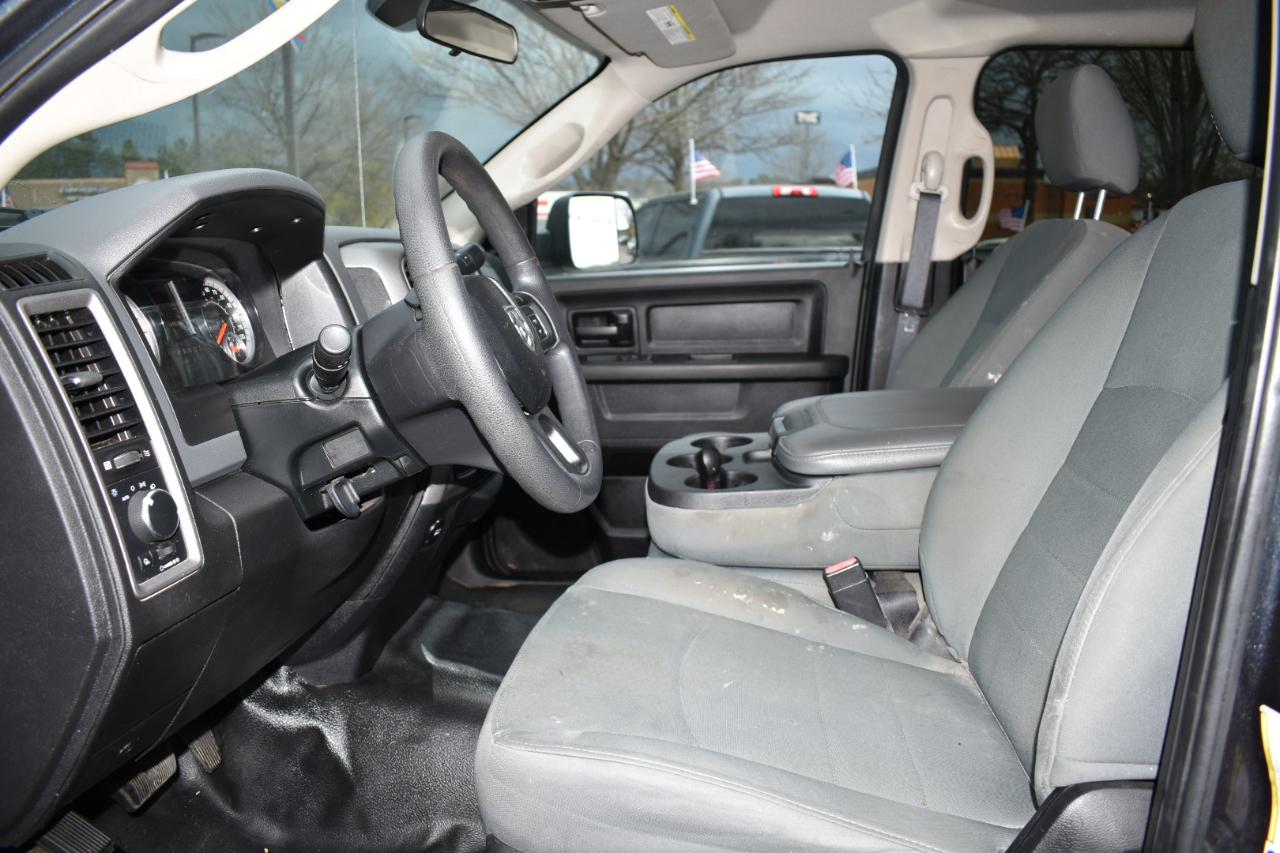 RAM 2500 Tradesman 4x4 Crew Cab 6'4" Box 2018