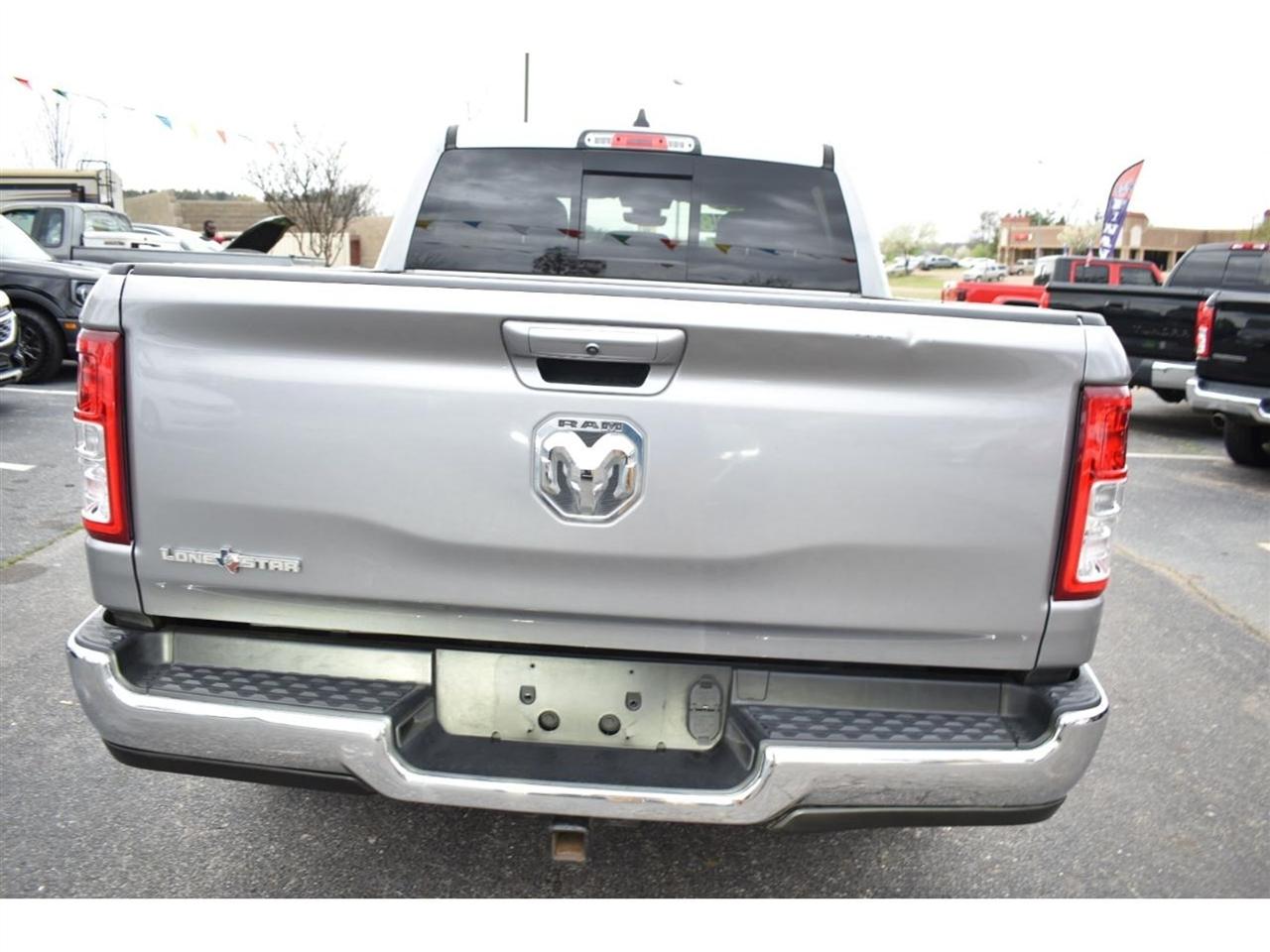 RAM 1500 Lone Star 4x2 Crew Cab 5'7" Box 2022