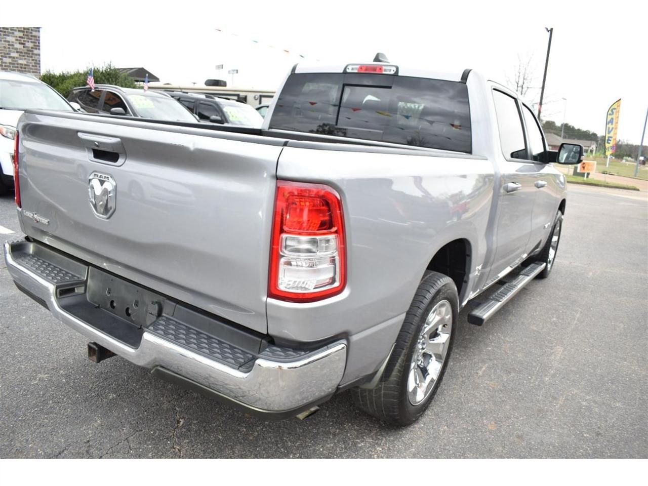 RAM 1500 Lone Star 4x2 Crew Cab 5'7" Box 2022