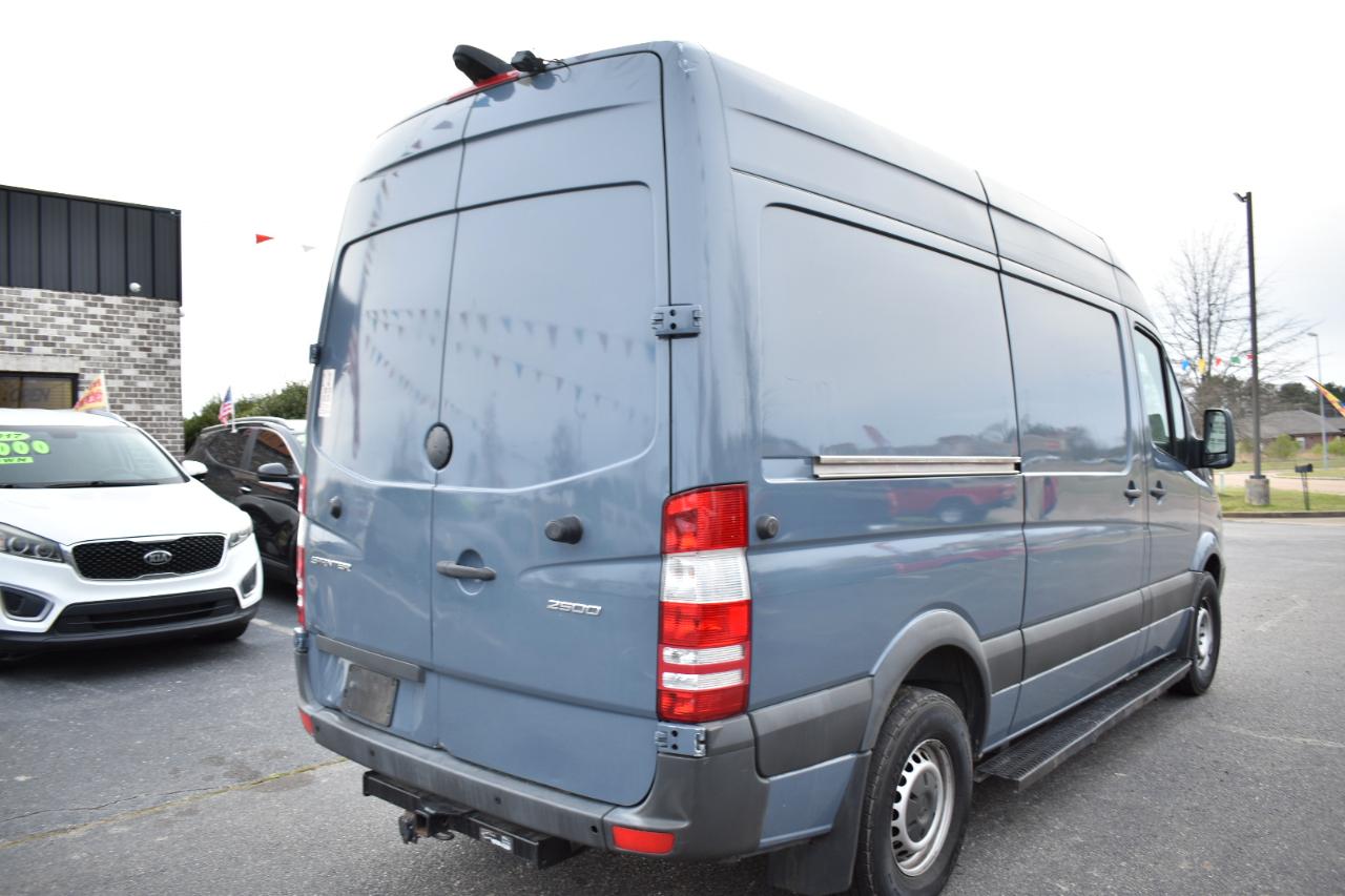 Mercedes-Benz Sprinter Cargo Van 2500 Standard Roof V6 144" Worker RWD 2018