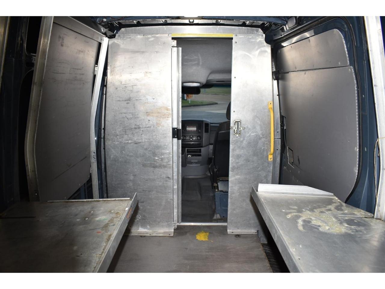 Mercedes-Benz Sprinter Cargo Van 2500 Standard Roof V6 144" Worker RWD 2018