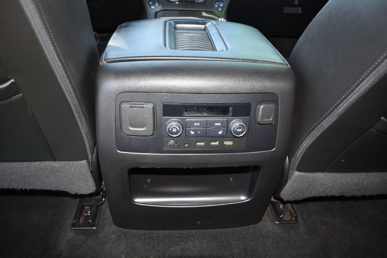 GMC Yukon XL 2WD 4dr Denali 2018