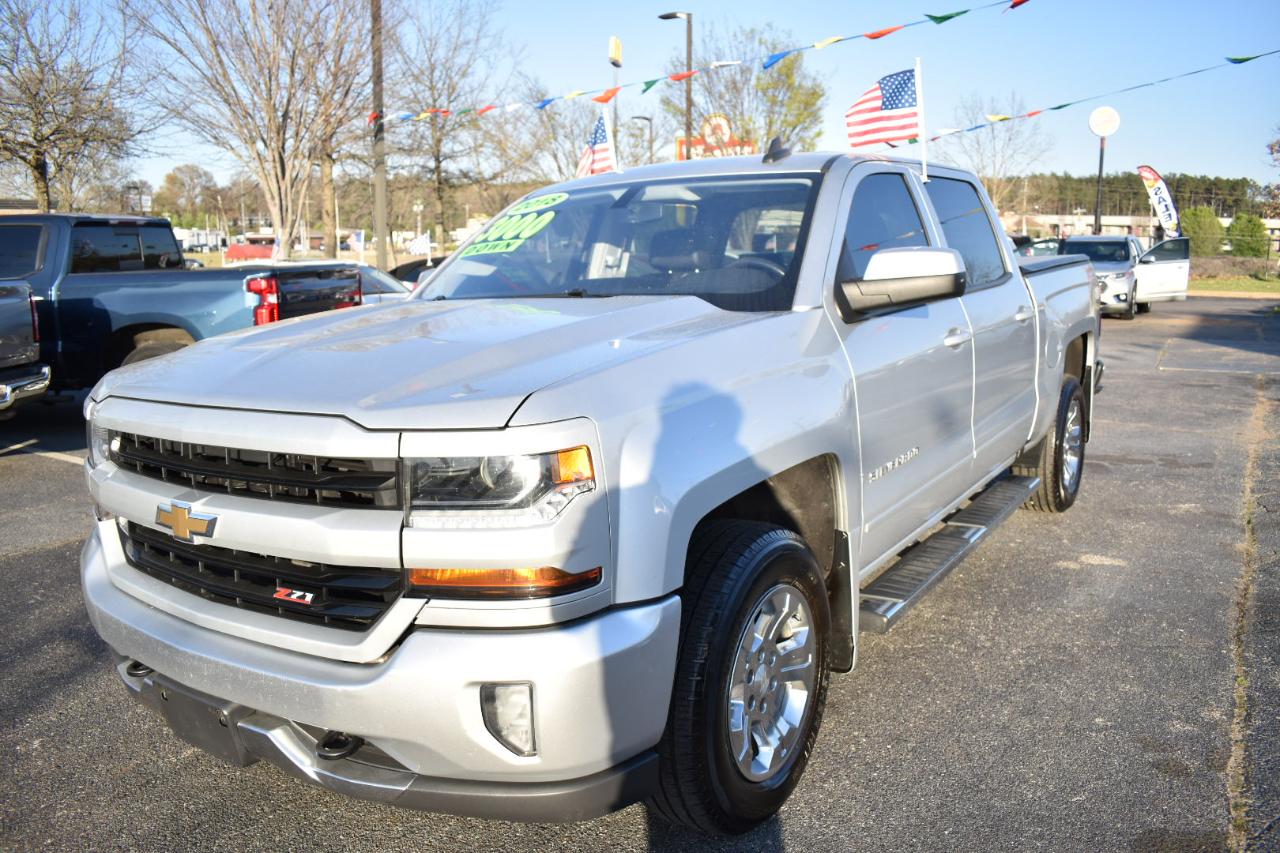Chevrolet Silverado 1500 4WD Crew Cab 143.5" LT w/2LT 2018