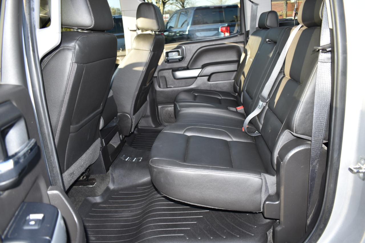 Chevrolet Silverado 1500 4WD Crew Cab 143.5" LT w/2LT 2018