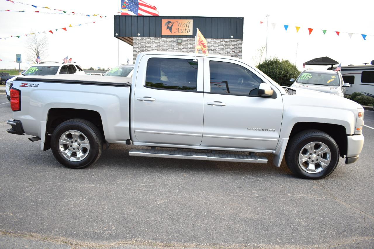 Chevrolet Silverado 1500 4WD Crew Cab 143.5" LT w/2LT 2018