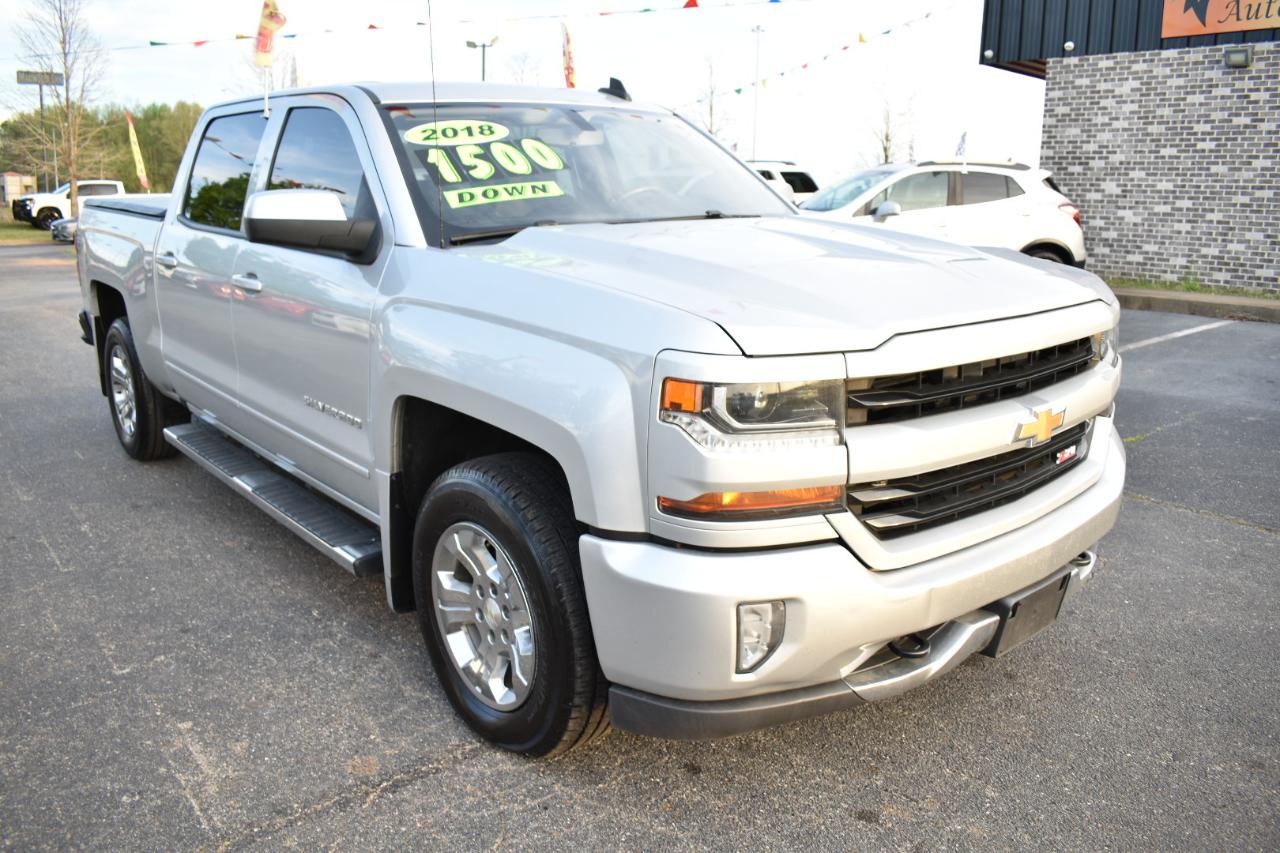 Chevrolet Silverado 1500 4WD Crew Cab 143.5" LT w/2LT 2018