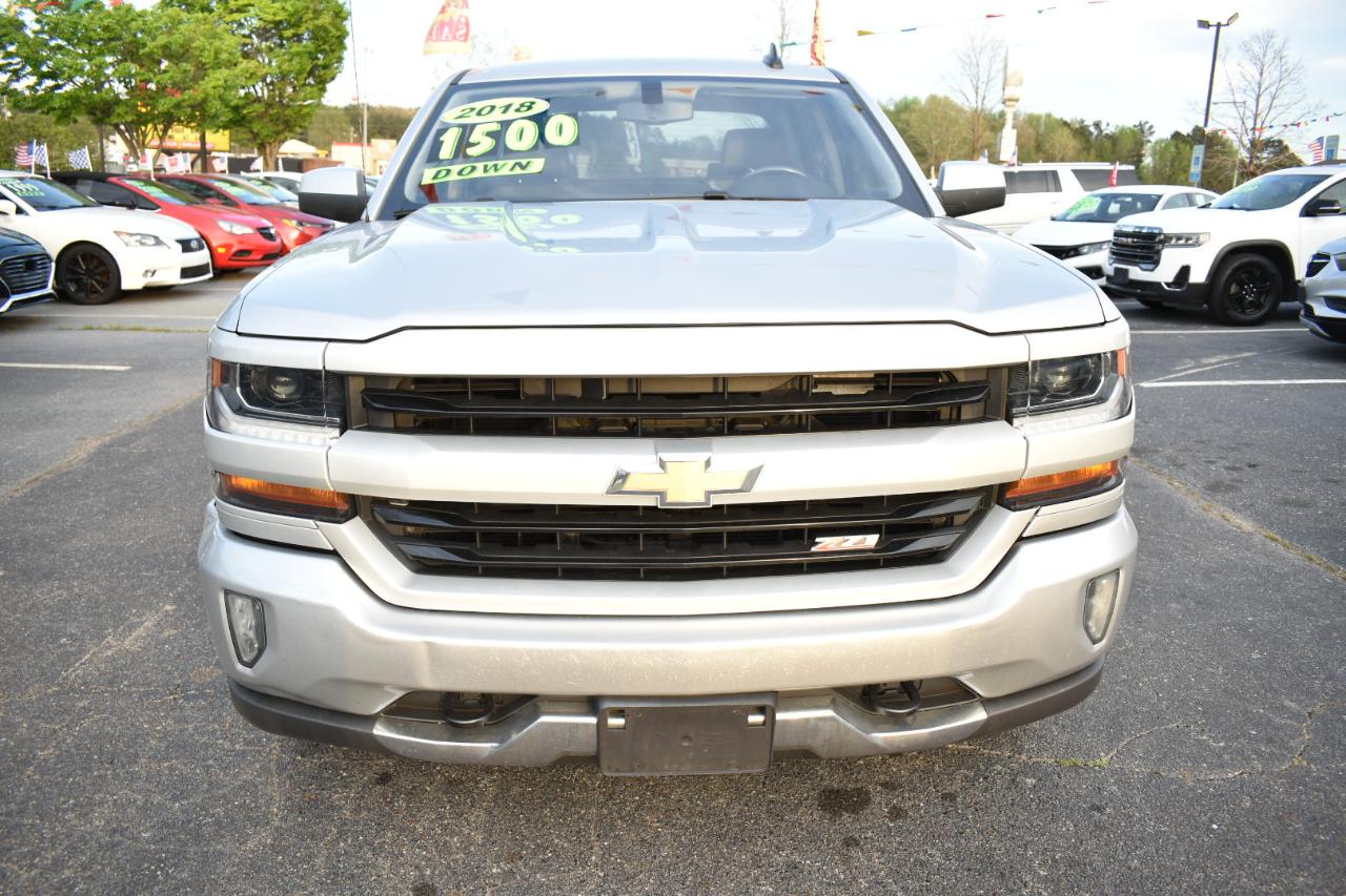 Chevrolet Silverado 1500 4WD Crew Cab 143.5" LT w/2LT 2018