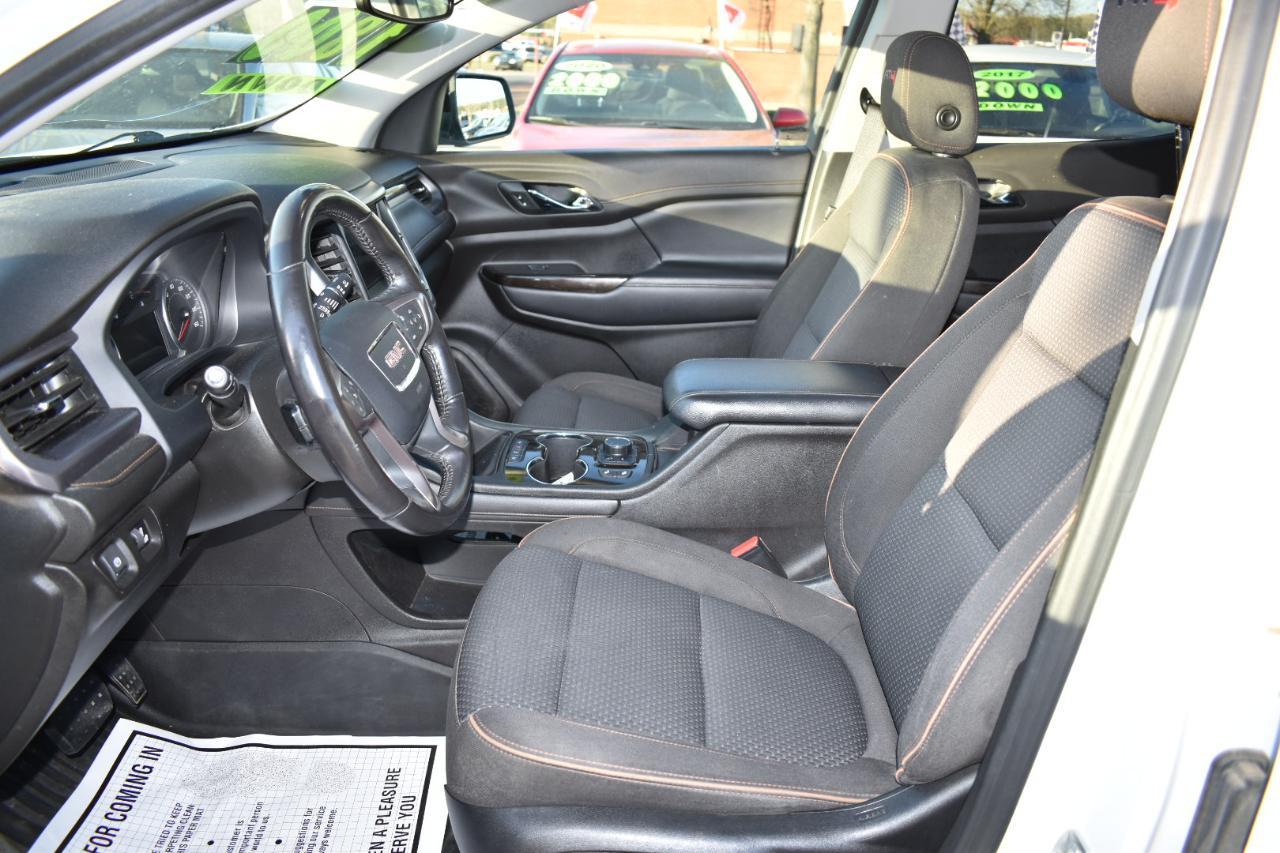 GMC Acadia AWD 4dr AT4 2020