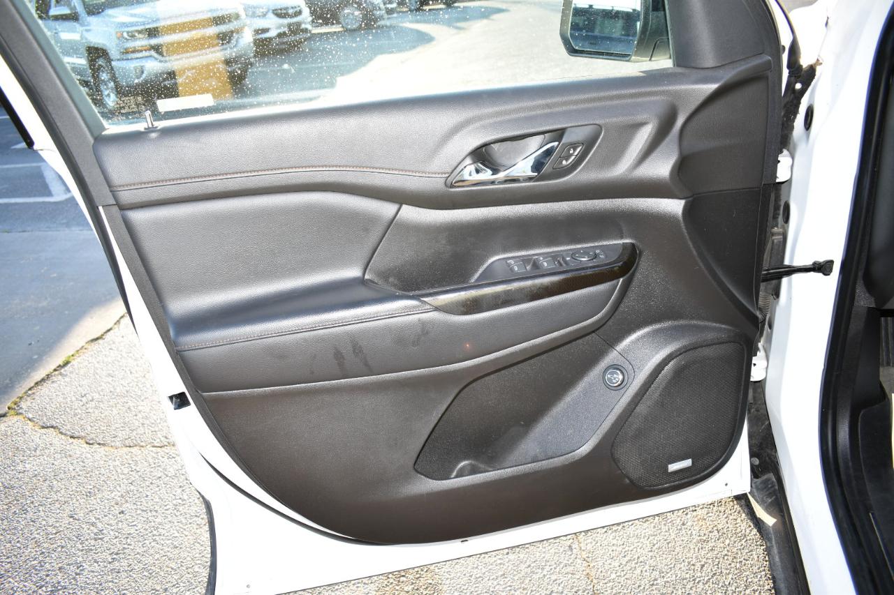 GMC Acadia AWD 4dr AT4 2020