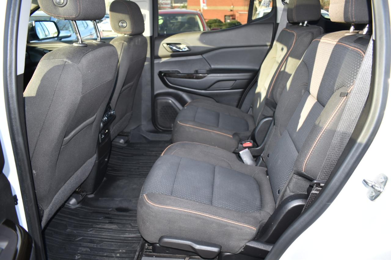 GMC Acadia AWD 4dr AT4 2020