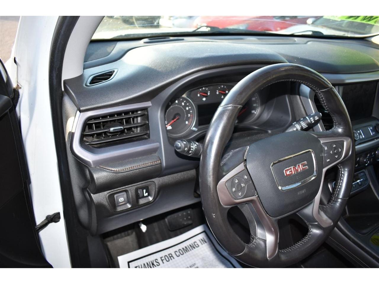 GMC Acadia AWD 4dr AT4 2020