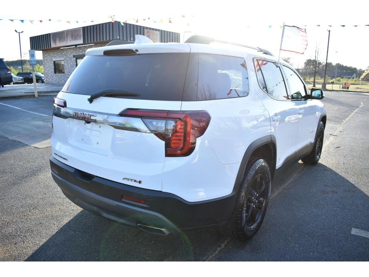 GMC Acadia AWD 4dr AT4 2020