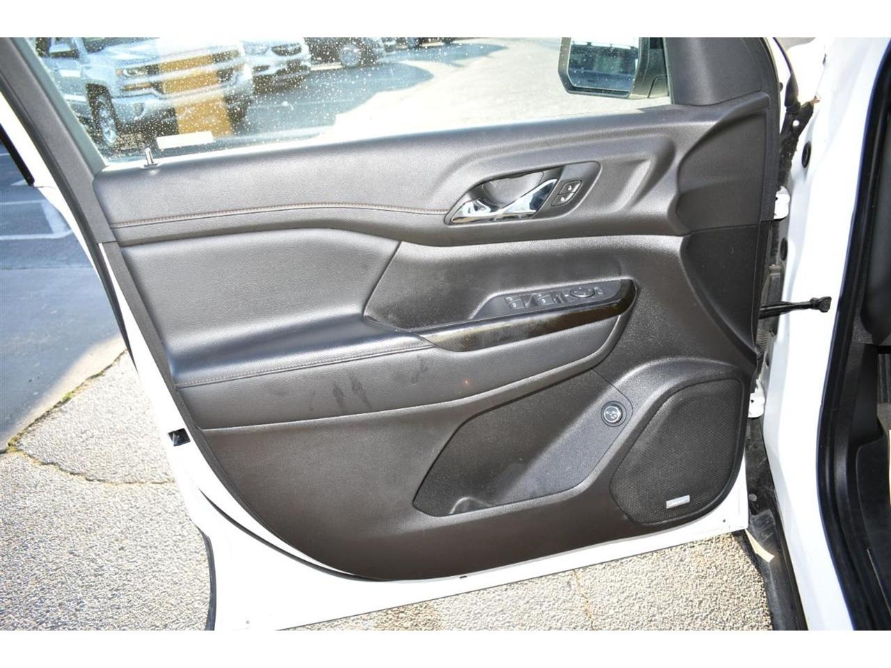 GMC Acadia AWD 4dr AT4 2020