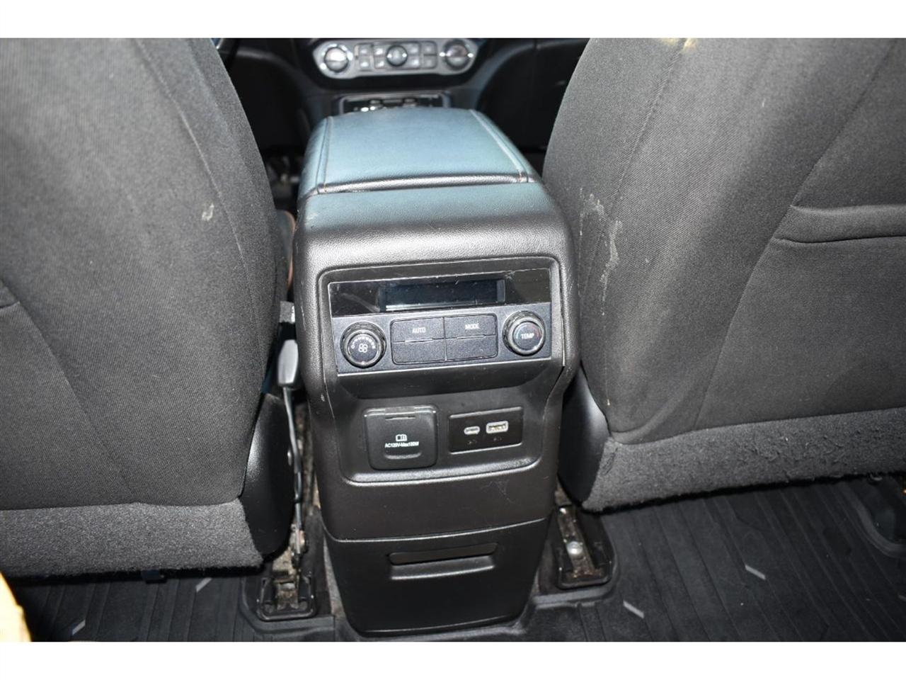 GMC Acadia AWD 4dr AT4 2020