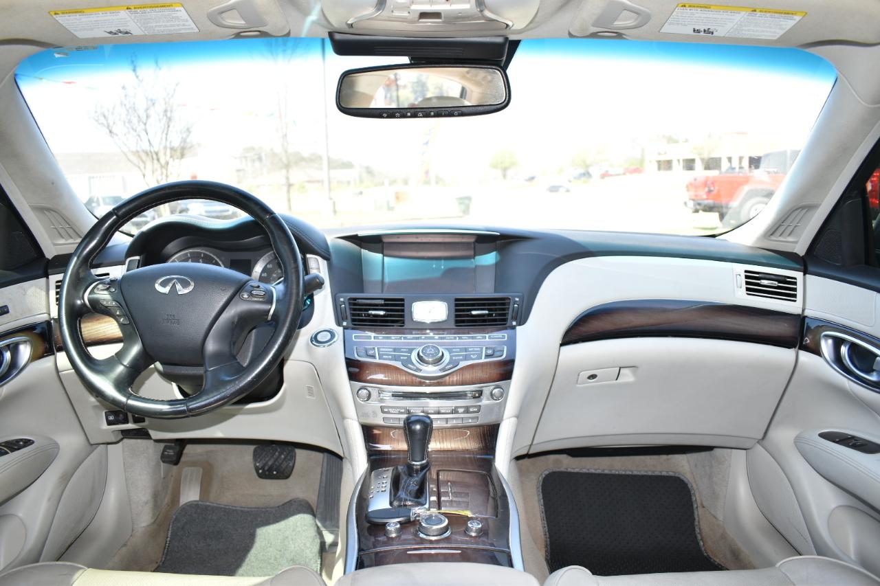 Infiniti Q70L 4dr Sdn V6 AWD 2015
