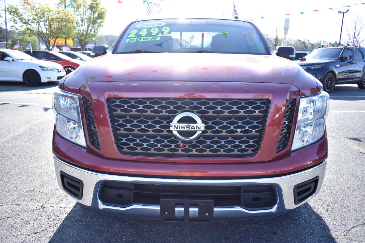 Nissan Titan 4x2 Crew Cab SV 2019