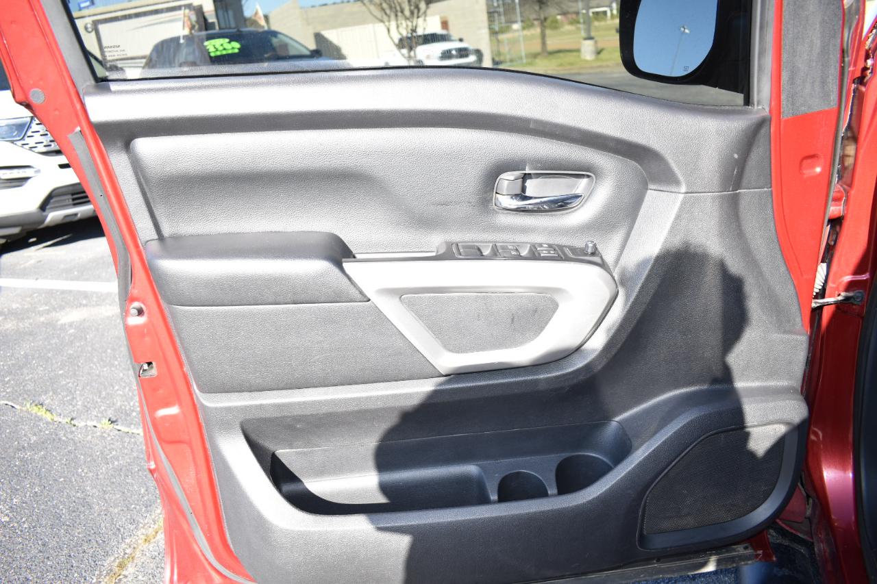 Nissan Titan 4x2 Crew Cab SV 2019