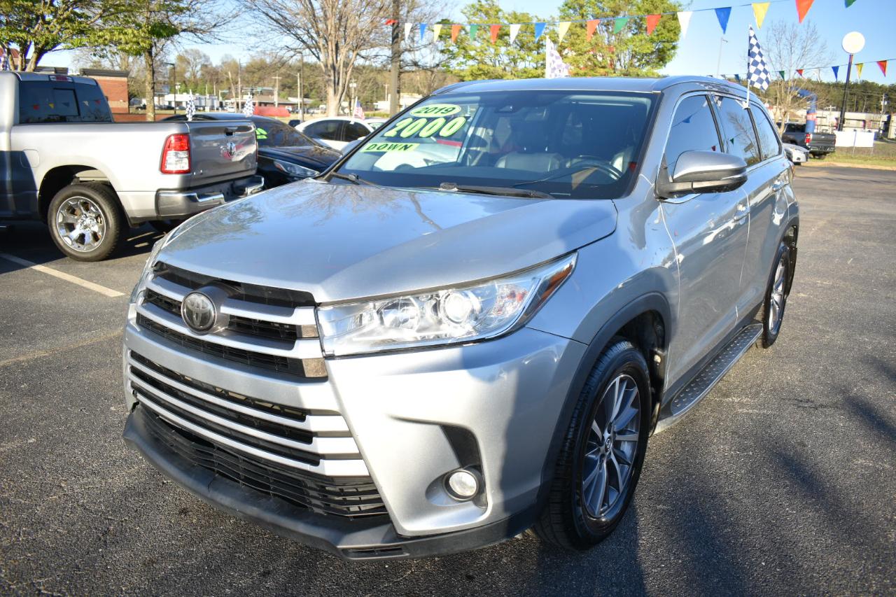 Toyota Highlander XLE V6 AWD (Natl) 2019