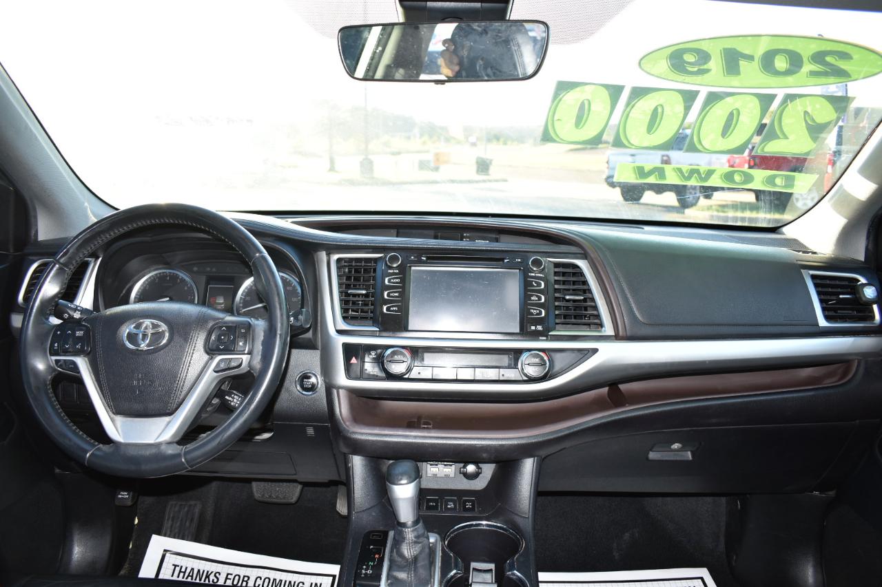 Toyota Highlander XLE V6 AWD (Natl) 2019