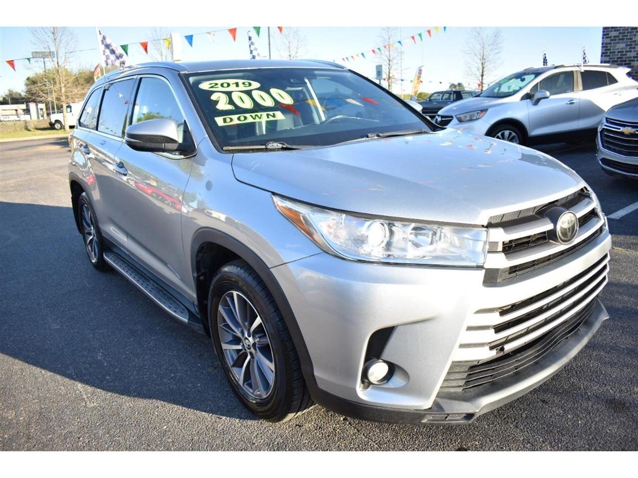 Toyota Highlander XLE V6 AWD (Natl) 2019