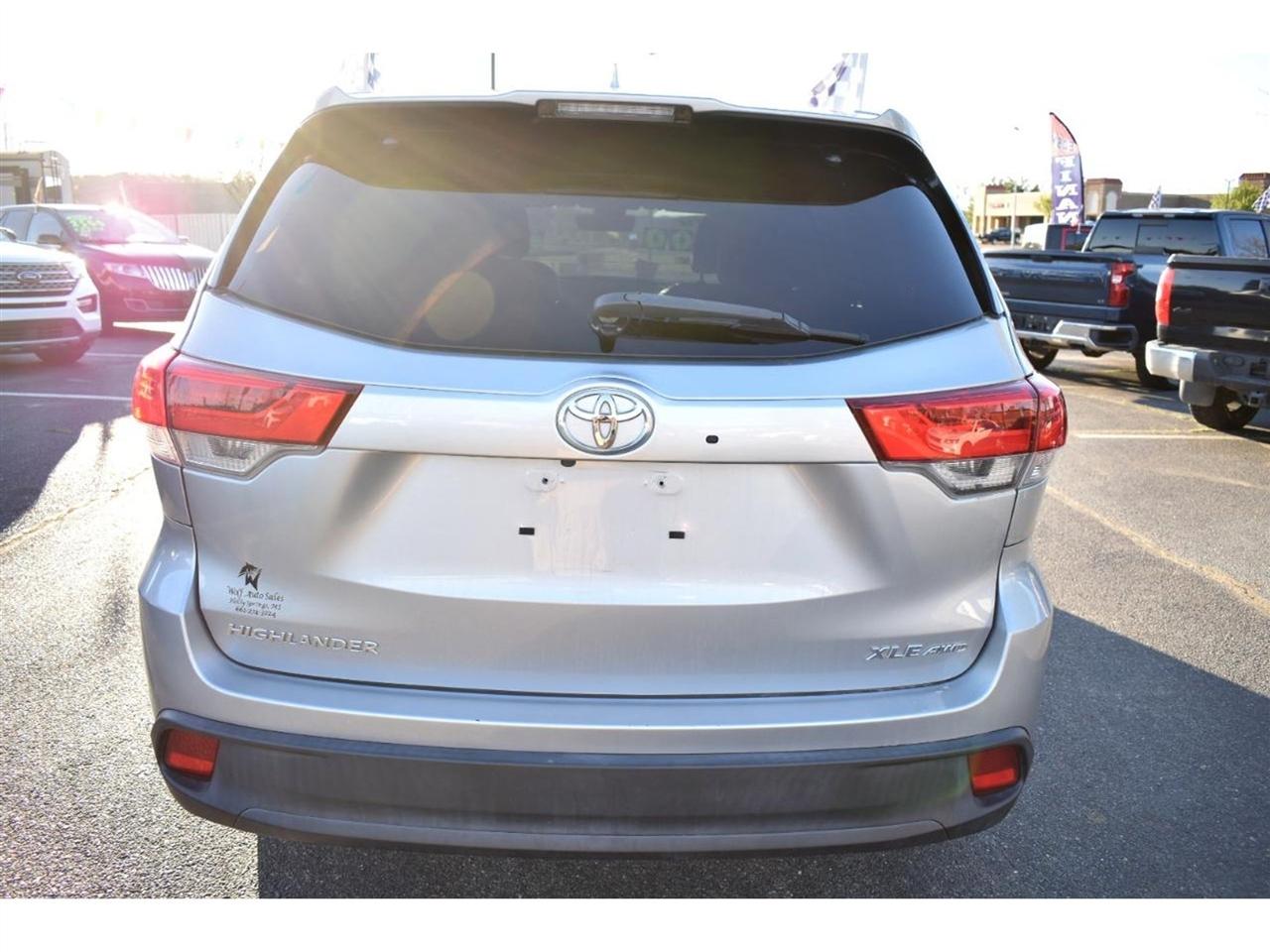 Toyota Highlander XLE V6 AWD (Natl) 2019