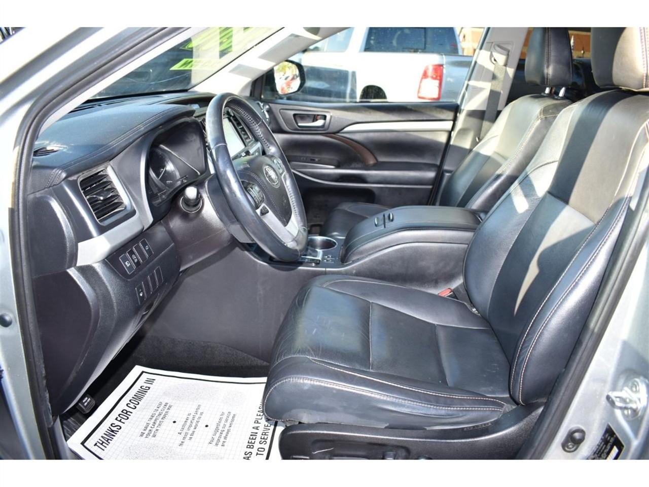 Toyota Highlander XLE V6 AWD (Natl) 2019