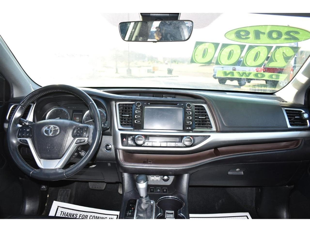 Toyota Highlander XLE V6 AWD (Natl) 2019