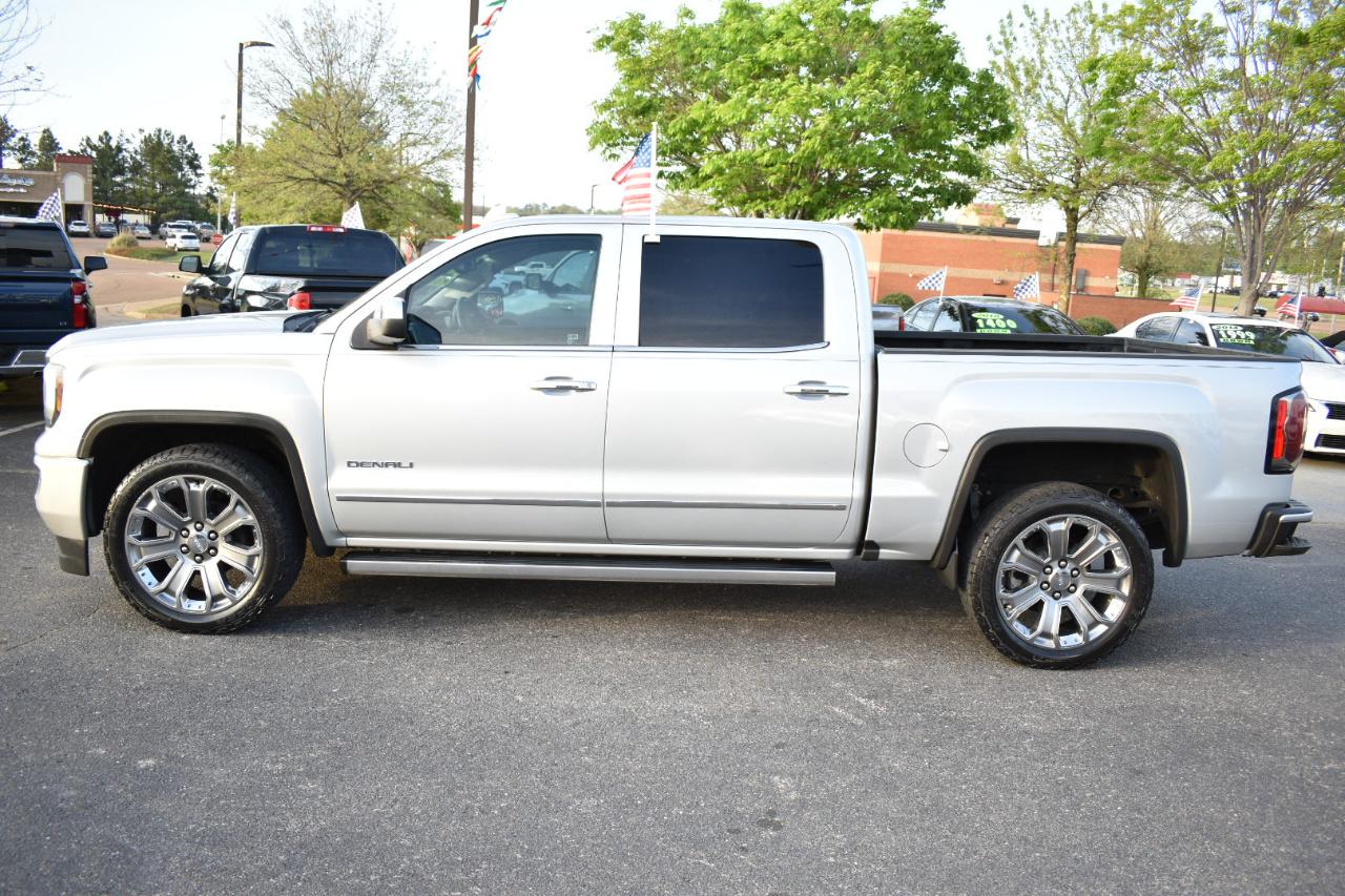 GMC Sierra 1500 4WD Crew Cab 143.5" Denali 2017