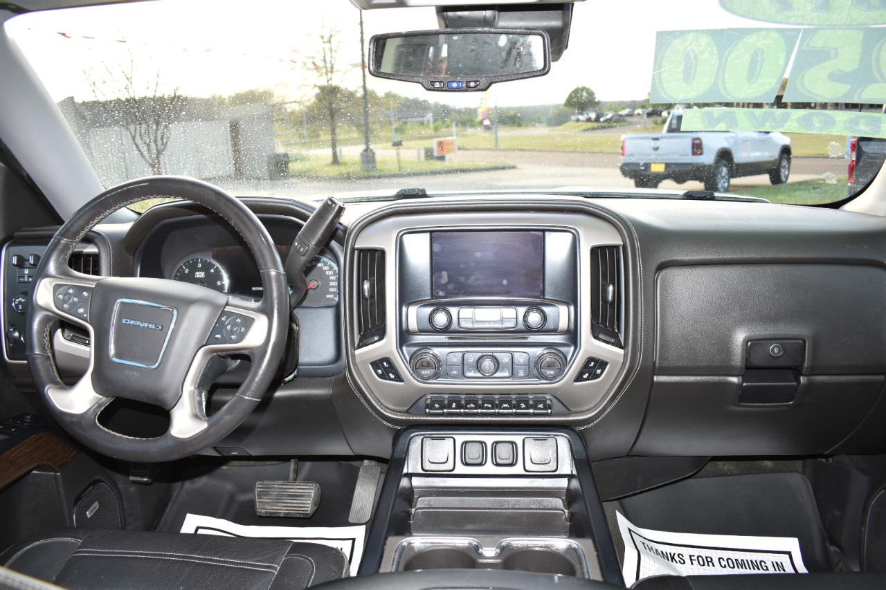GMC Sierra 1500 4WD Crew Cab 143.5" Denali 2017
